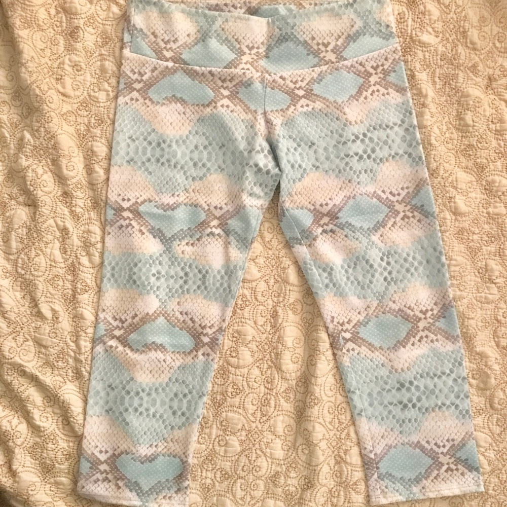 Onzie snake skin capris